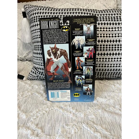 Batman Legends of The Dark Knight Man-Bat action Figure Premium Collector Series - Picture 2 of 8